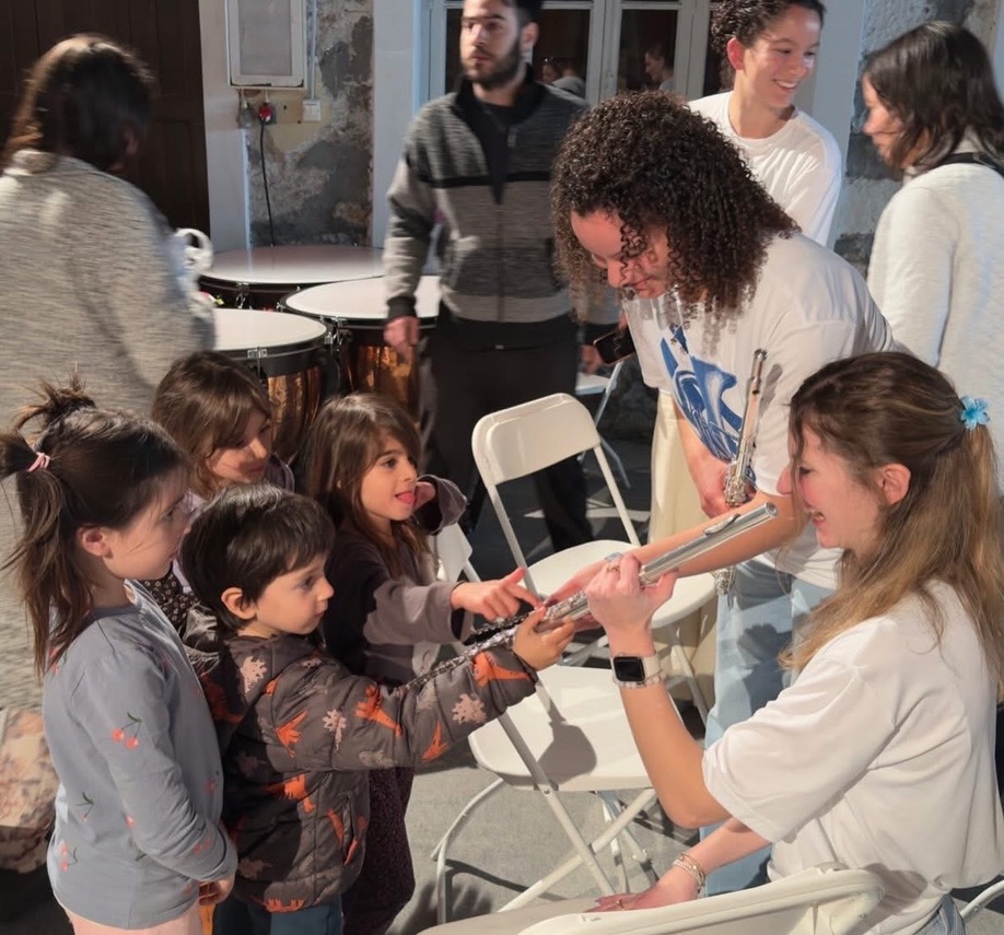 {description:attr_safe:trim}